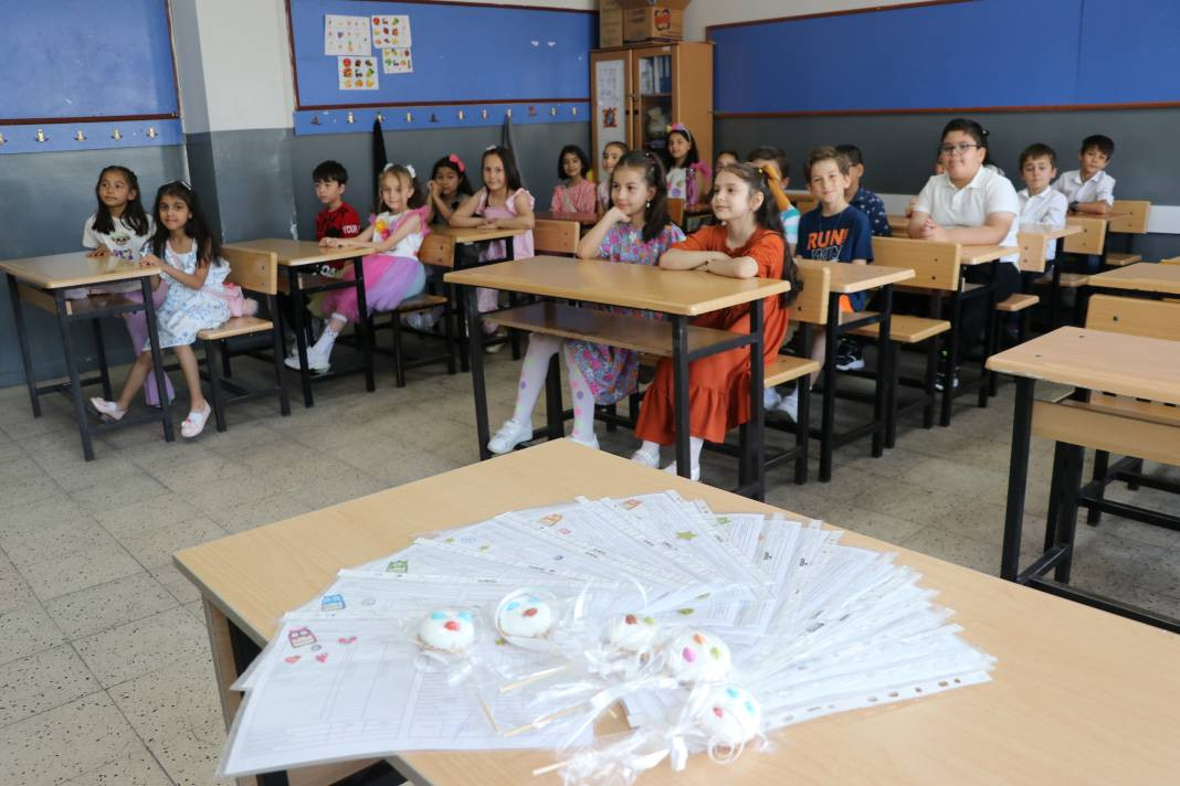 Yaklaşık 19 milyon öğrenci karnesini alarak yaz tatiline girdi - Resim: 9